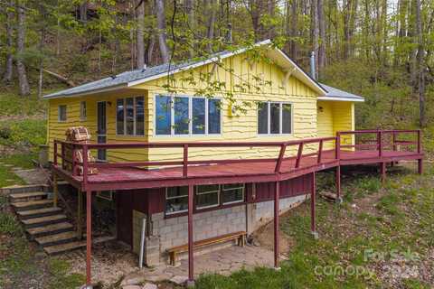 282 Vireo Lane, Waynesville, NC 28785