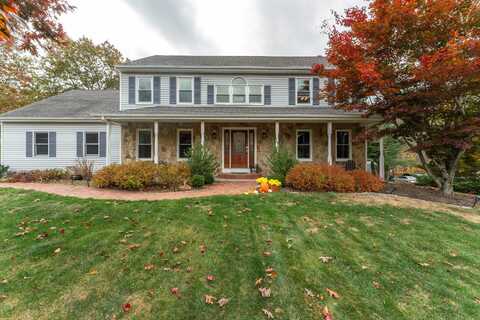 42 Cardinal Road, East Lyme, CT 06333