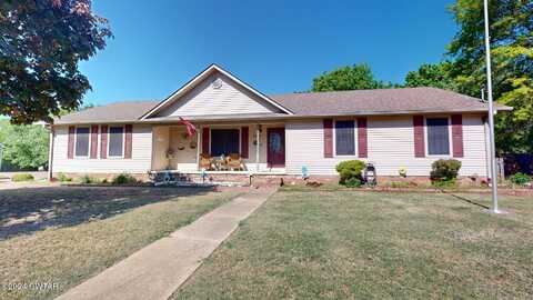 2875 Clifton, Dyersburg, TN 38024