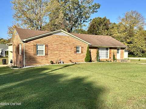 707 North Avenue, Henderson, TN 38340