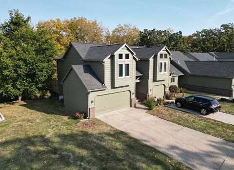 3707 Oak Creek Place, West Des Moines, IA 50265