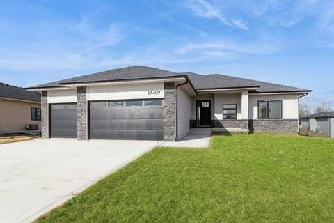 17409 North Valley Drive, Urbandale, IA 50323