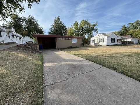 1909 E Maple Ave, Enid, OK 73701