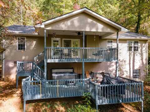 150 MACLOR FOREST CIR, Franklin, NC 28734