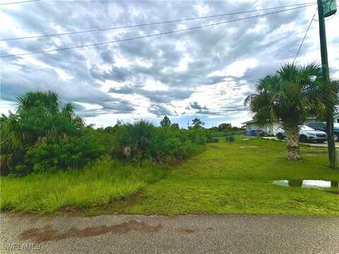 3015 65th Street W, Lehigh Acres, FL 33971