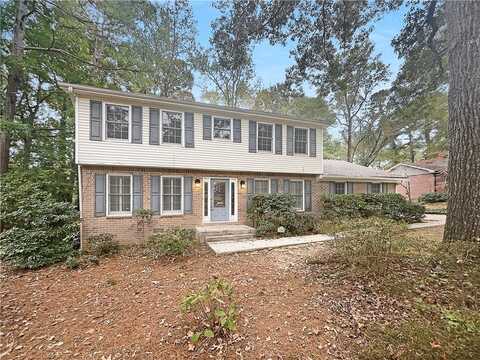 5566 Mountainbrooke Court, Stone Mountain, GA 30087