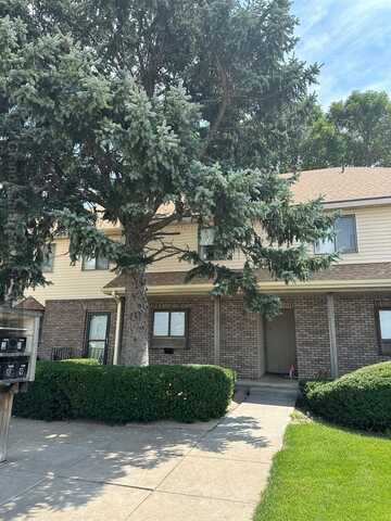 3027 W Capital Ave #5, Grand Island, NE 68803