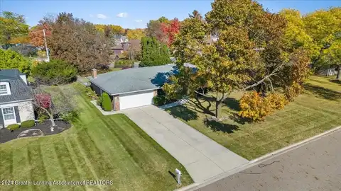 4330 Wagon Wheel Lane, Lansing, MI 48917