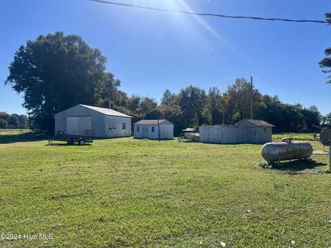 9500 Newland Road, Creswell, NC 27928