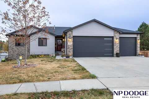 315 Wenzel Circle, Eagle, NE 68347