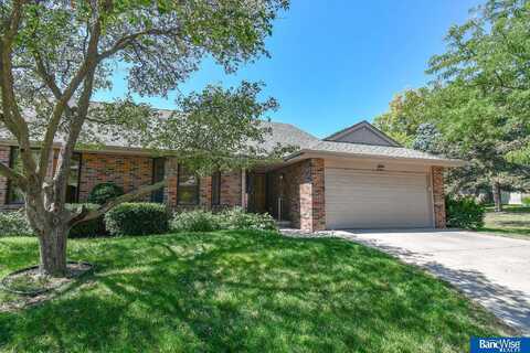 1021 Teton Court, Lincoln, NE 68510