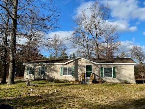 6075 Russell Road, Twin Lake, MI 49457