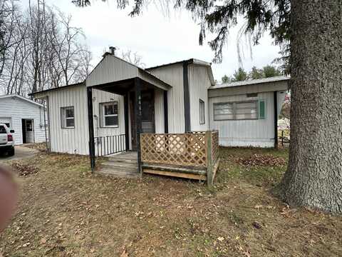 4465 Filter Road, Harrison, MI 48625