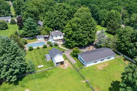 65802 County Road 665, Paw Paw, MI 49079