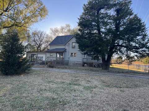 690 W High Street, Aurora, MO 65605