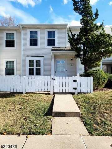 2 Almond Dr, Franklin, NJ 08873