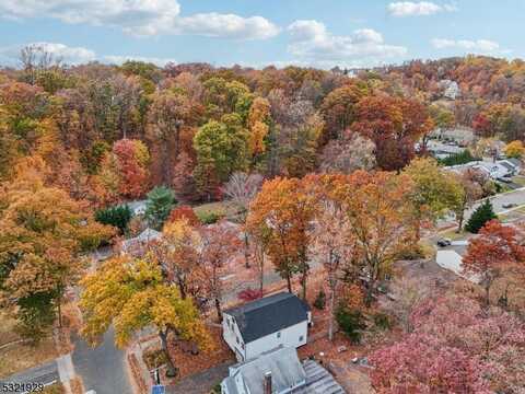 2 Schmitt Rd, West Orange, NJ 07052