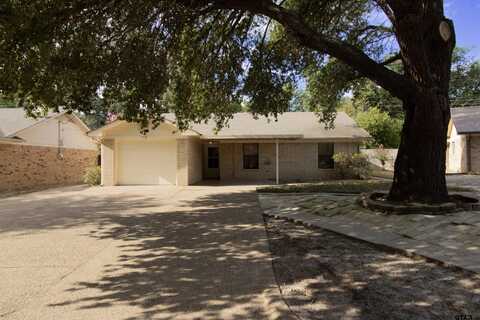 716 Southwood Dr, Athens, TX 75751