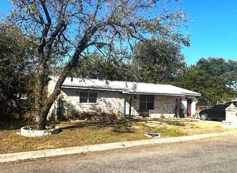 32 Hillcrest Dr, Lampasas, TX 76550