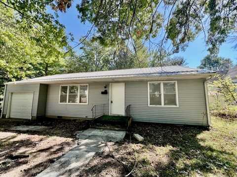 105 N Hughes Street, Windsor, MO 65360