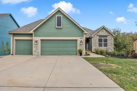 8397 Primrose Street, De Soto, KS 66018