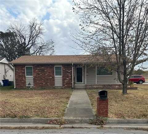 401 N Parkview Ave. Street, Coffeyville, KS 67337