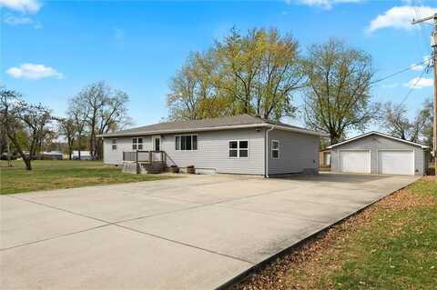 301 N Monroe Street, East Lynne, MO 64743