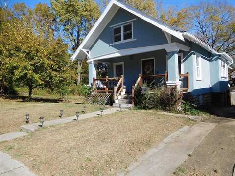 2721 Askew Avenue, Kansas City, MO 64128