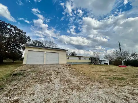 13555 BEE LANE, Bunceton, MO 65237