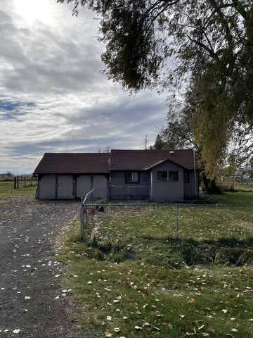 6712 Airway Drive, Klamath Falls, OR 97603