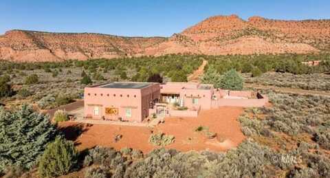 1020 S Coyote Canyon Way, Kanab, UT 84741