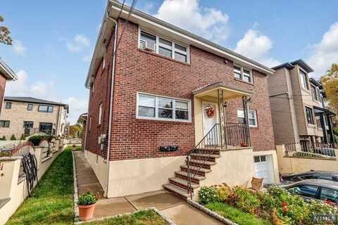 808 Inwood Terrace, Fort Lee, NJ 07024