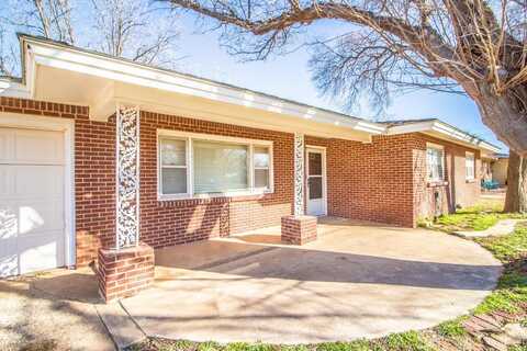 820 20th Street, Slaton, TX 79364