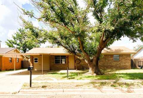 215 Darrell Avenue, Levelland, TX 79336