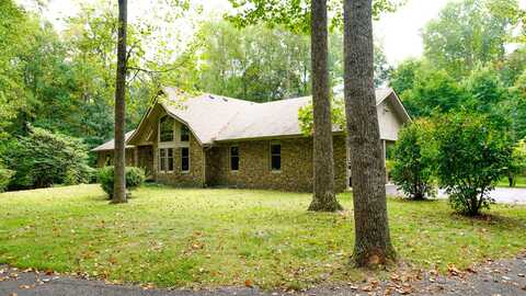 100 Rippetoe Woods Lane, Russell Springs, KY 42642