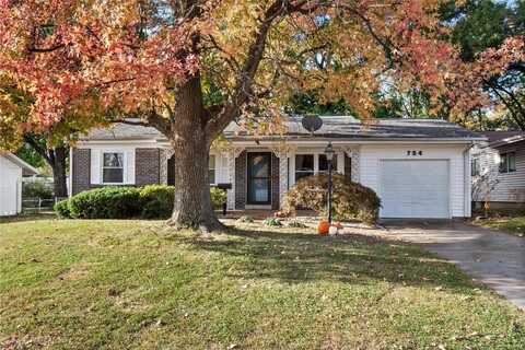 754 Lamplight Lane, Hazelwood, MO 63042