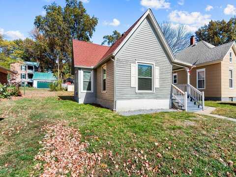 319 W Dee Street, Lebanon, IL 62254