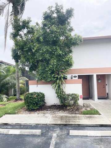 4220 SW 71st Way, Davie, FL 33314