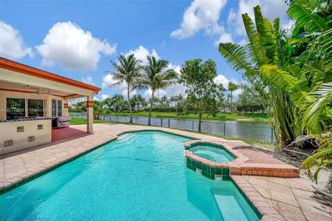 16234 NW 1st St, Pembroke Pines, FL 33028