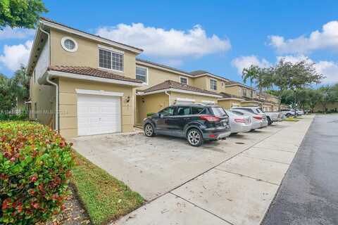 359 SW 122nd Ave, Pembroke Pines, FL 33025