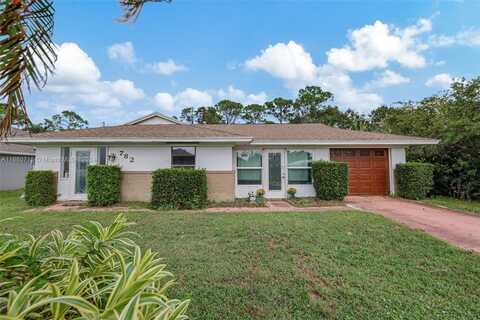 782 NW Fairhaven Dr, Port Saint Lucie, FL 34983