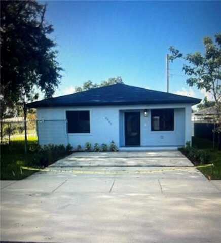 2421 NW 152nd Ter, Miami Gardens, FL 33054