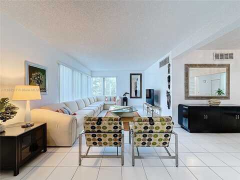 10081 W Bay Harbor Dr, Bay Harbor Islands, FL 33154