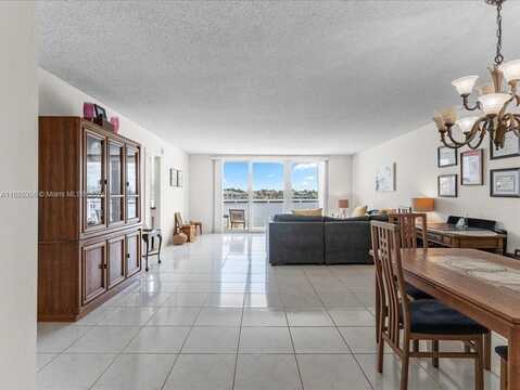 511 Bayshore Dr, Fort Lauderdale, FL 33304