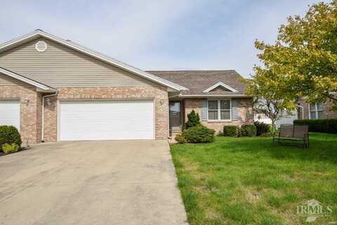 102 E Charter Drive, Muncie, IN 47303