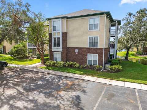 10122 WINSFORD OAK BOULEVARD, TAMPA, FL 33624