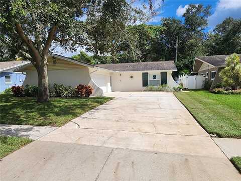 5901 APPLECROSS STREET N, SAINT PETERSBURG, FL 33709