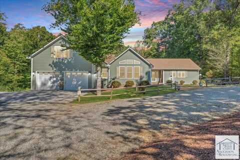 621 Country Place Rd, Axton, VA 24054