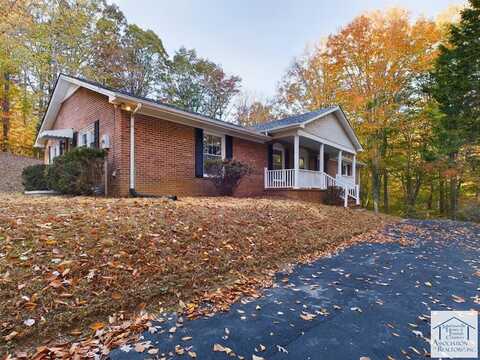 305 Colonial Hill Dr, Bassett, VA 24055