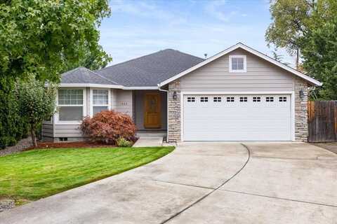 1643 Alexis Way, Medford, OR 97501